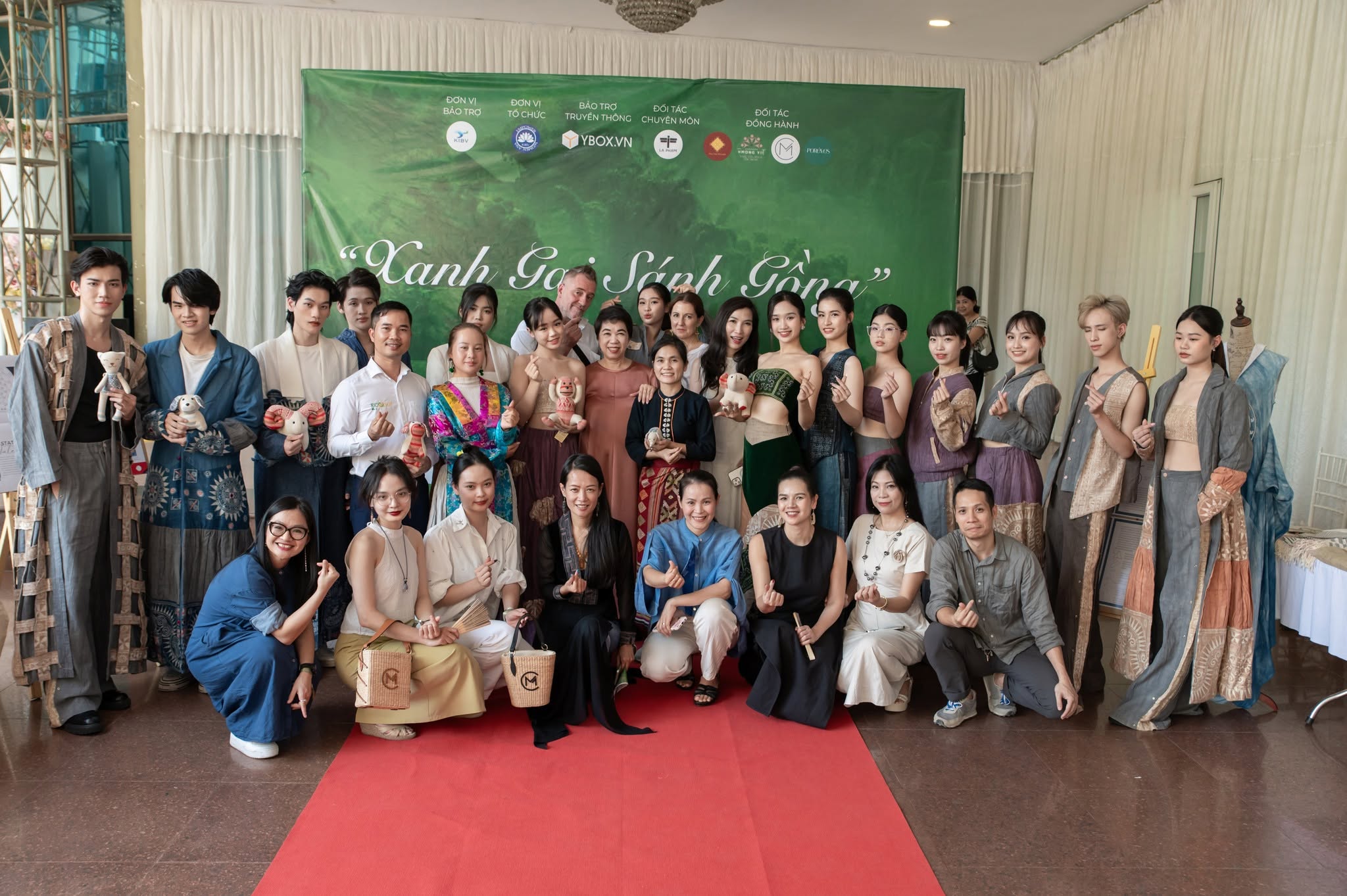 Tài trợ và đồng hành cùng Empower Women Asia